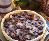 Quiche mit Waldpilzen