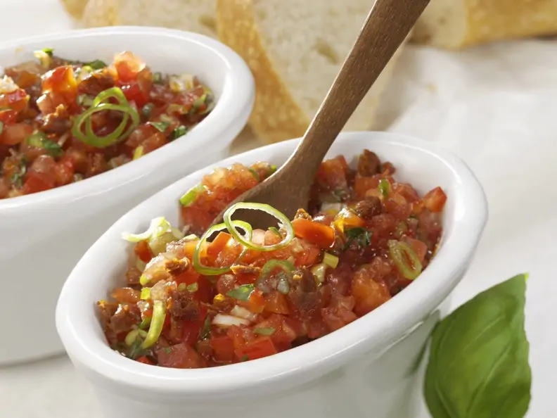 Tomaten-Basilikum-Paste