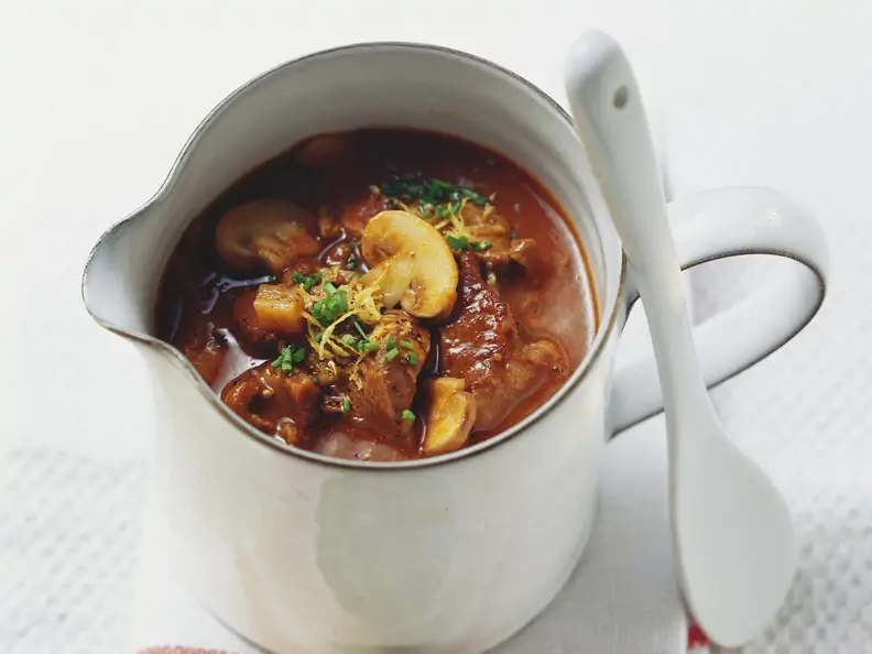 Gulasch-Pilz-Suppe