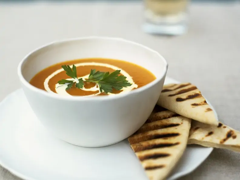 Würzige Cremesuppe mit Kürbis