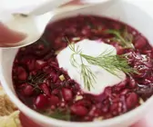 Kohlsuppe mit Roter Bete (Borschtsch)