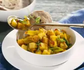 Kürbiscurry mit Steckrübe und Fladenbrot