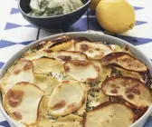Lachsauflauf mit Kräutern und Kartoffeln