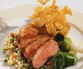 Glasierte Entenbrust mit Spiralkartoffeln