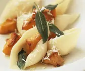 Pasta mit Kürbis und Salbei