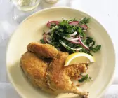 Knuspriges Stubenküken mit Petersiliensalat