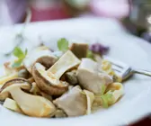 Frikassee vom Kalb mit Kapern und Steinpilzen
