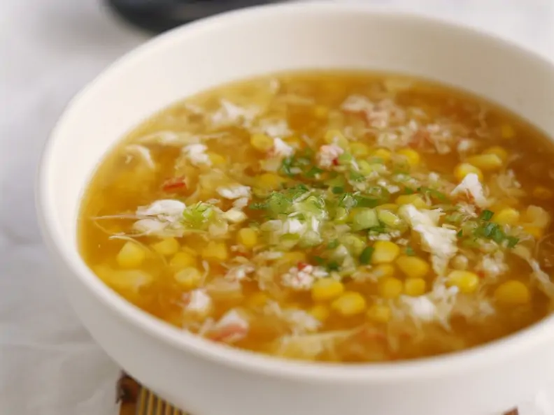 Mais-Krabben-Suppe auf chinesische Art