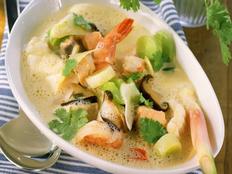 Fischsuppe mit Porree und Shiitake