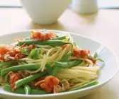 Pasta mit grünen Bohnen und Tomaten