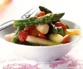 Erdbeer-Spargel-Salat