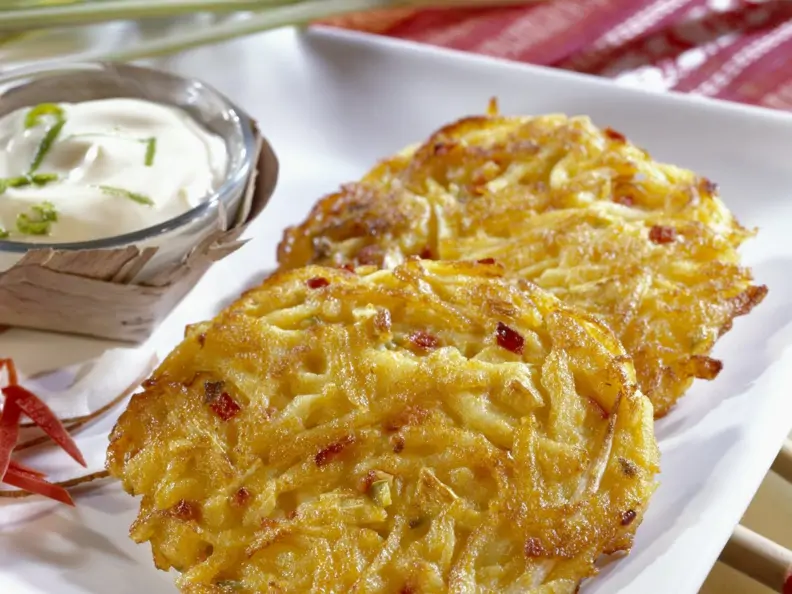 Kartoffelpuffer mit Bambussprossen und Chili