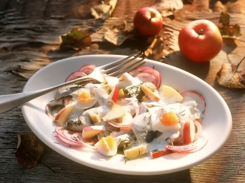 Apfel-Heringssalat