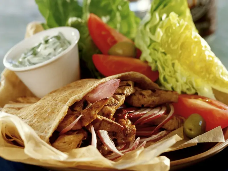Pitatasche mit Gyros