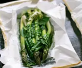 Grüner Spargel im Backofen