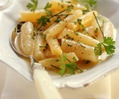 Schwarzwurzeln mit Petersilienbutter