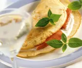 Luftiges Omelett mit geräuchertem Lachs