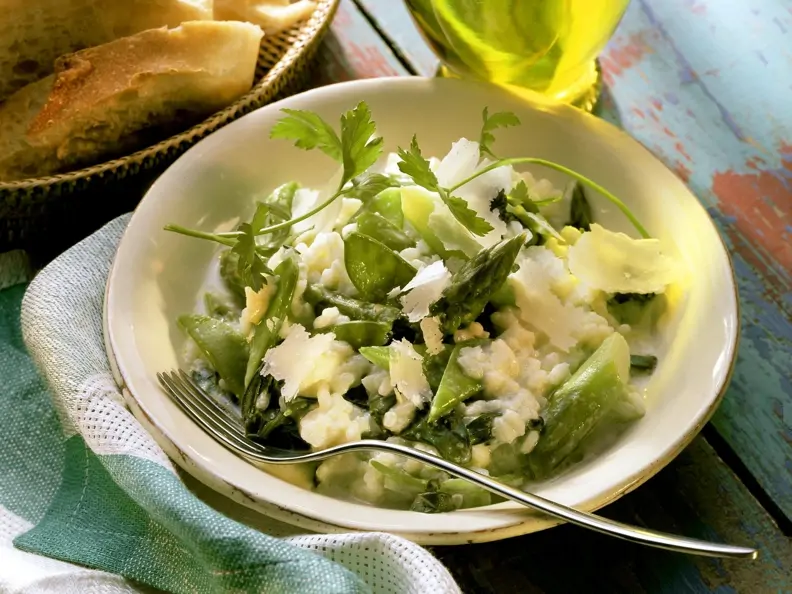 Spargelrisotto mit Zuckerschoten