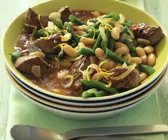 Chili-Lammragout mit gemischten Bohnen