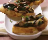 Bruschetta mit Maronenpilzen