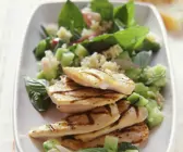 Gegrilltes Hähnchenfilet mit Tabouleh