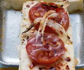 Pikanter Tofu mit Tomate