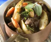 Gemüseeintopf mit Fleisch