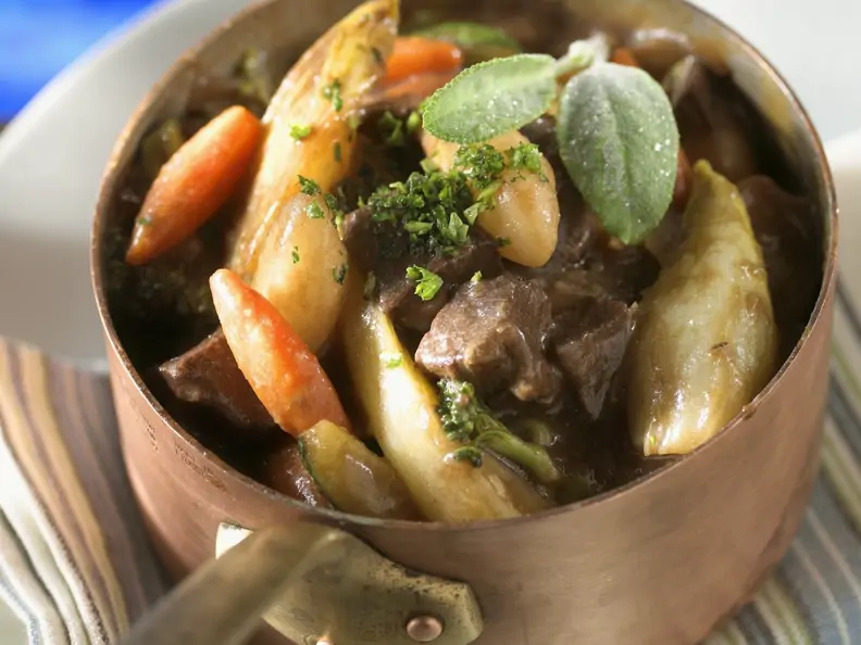 Gemüseeintopf mit Fleisch