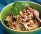 Lammcurry auf nordindische Art mit Rosinen (Moghlai)