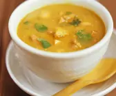 Hähnchen-Curry-Suppe (Mulligatawny Suppe)