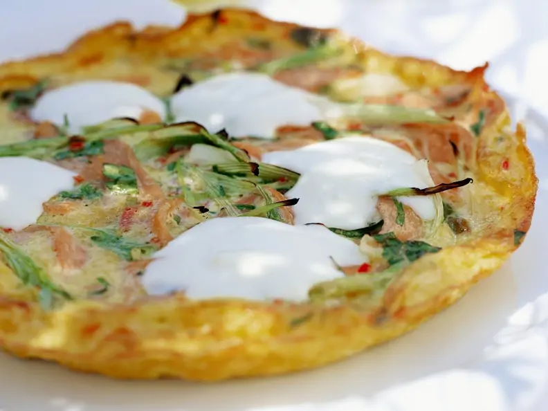 Frittata mit Räucherlachs und Mascarpone