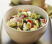 Pasta mit Sommergemüse und Minze