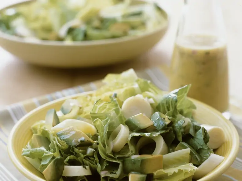 Römersalat mit Avocados und Palmherzen