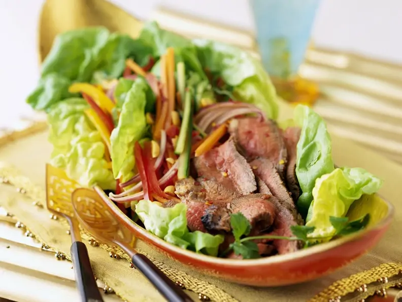 Rindfleischsalat auf thailändische Art