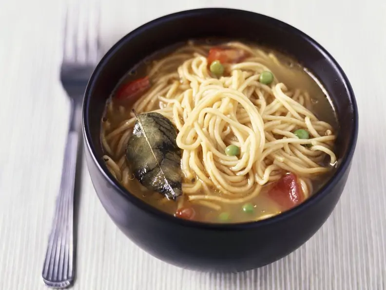 Spaghetti-Gemüsesuppe