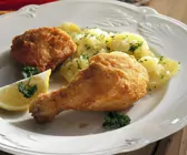 Backhendl auf Wiener Art mit Kartoffeln