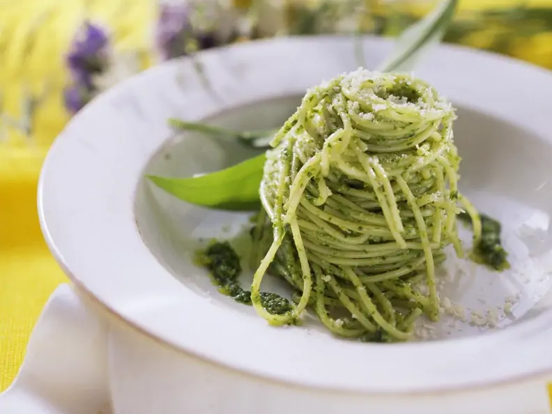 Pasta mit Bärlauchpesto