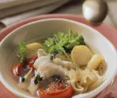 Zander in Gemüsesuppe