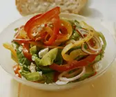 Paprikasalat mit Feta