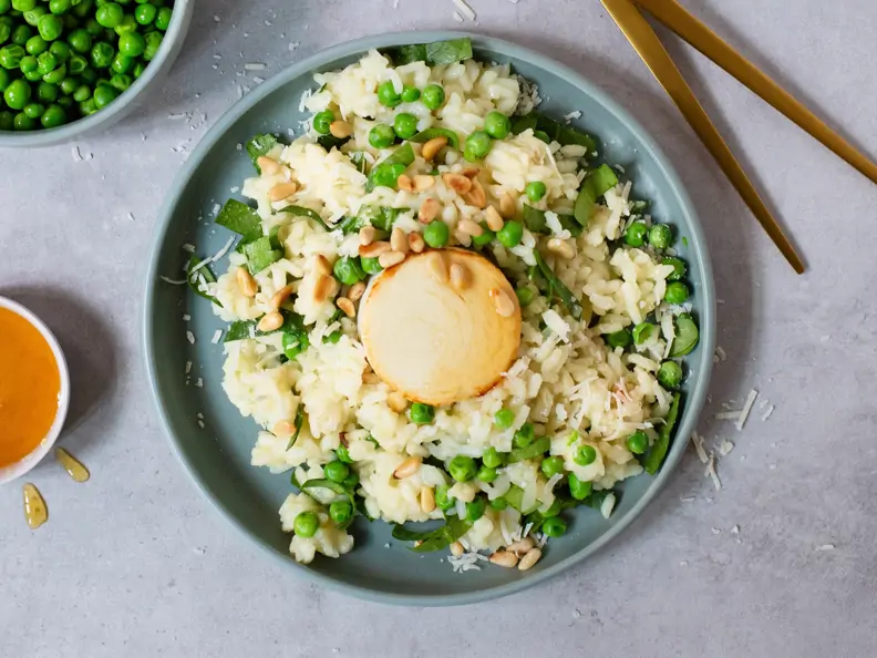 Bärlauch-Erbsen-Risotto mit Ziegenkäse