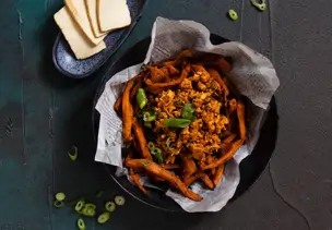 Loaded Sweet Potato Ofen-Pommes