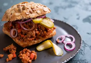 Sloppy Joes auf Vollkornbrötchen