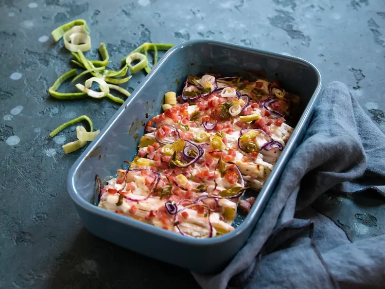 Gebackener Lauch im Flammkuchen-Stil