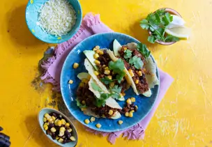 Low-Carb-Tacos mit Rinderhackfüllung