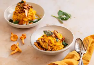 Vollkorn-Pasta mit gebratenen Pilzen