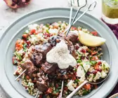 Gegrillte Lammspieße und Couscoussalat mit Granatapfel