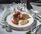 Salbei-Kalbsschnitzel mit Apfelscheiben