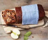 Apfelbrot mit Haselnüssen 