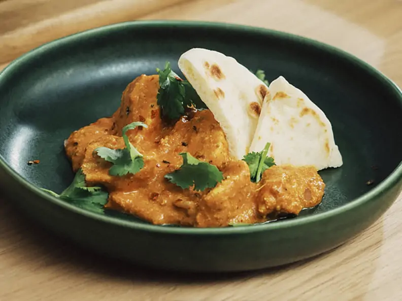 Butter Chicken mit Naan-Brot