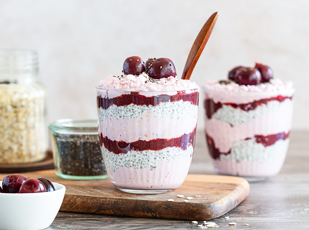 Cherry-Chia-Overnight-Oats